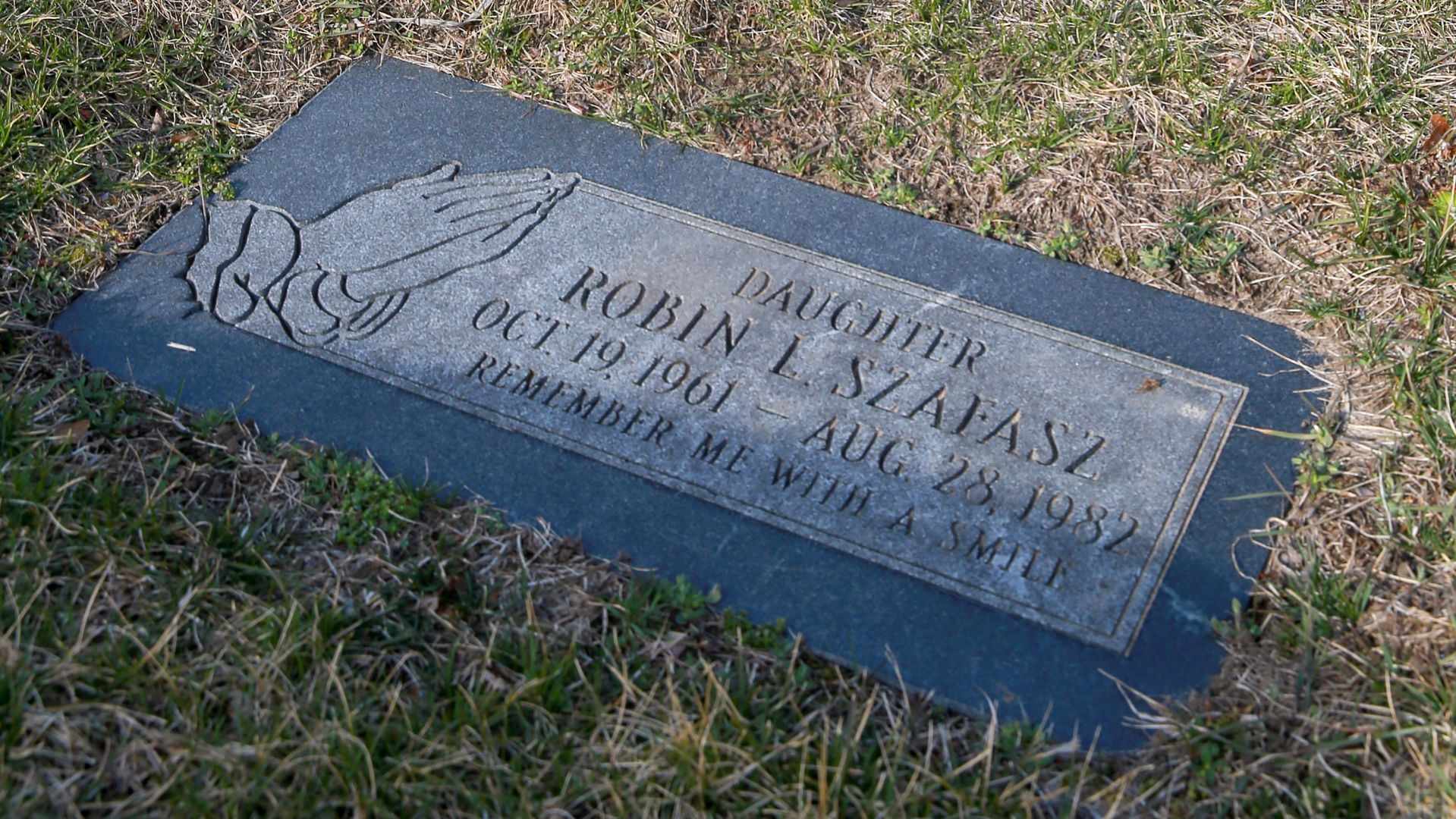 Robin Szafasz headstones